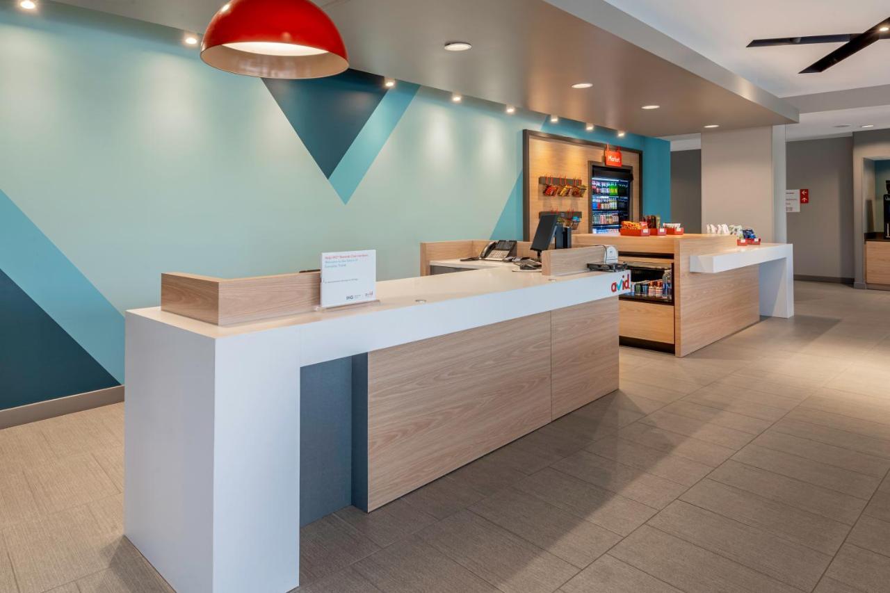 Pewaukee Avid Hotels Milwaukee West - Waukesha By Ihg מראה חיצוני תמונה
